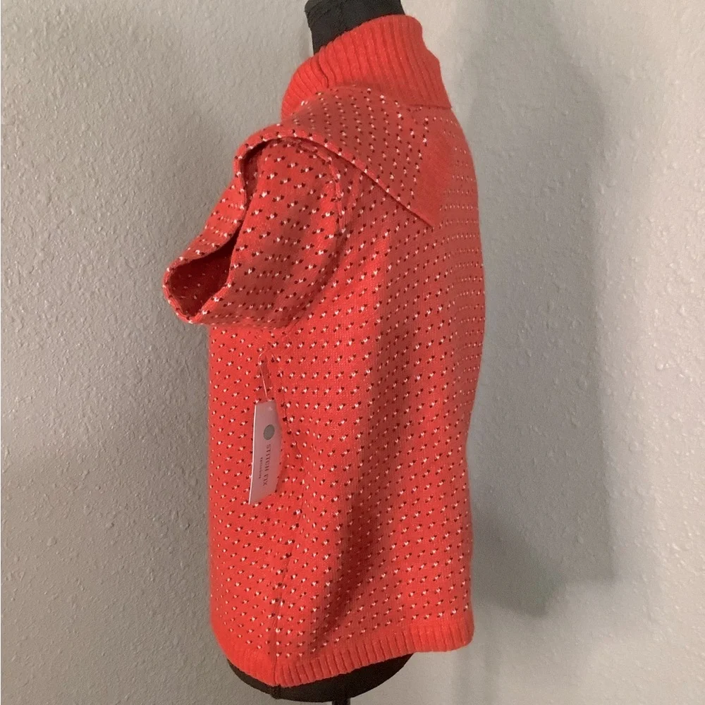 NWT PINK CLOVER Turtleneck with Hearts Pattern in cherry‎ red